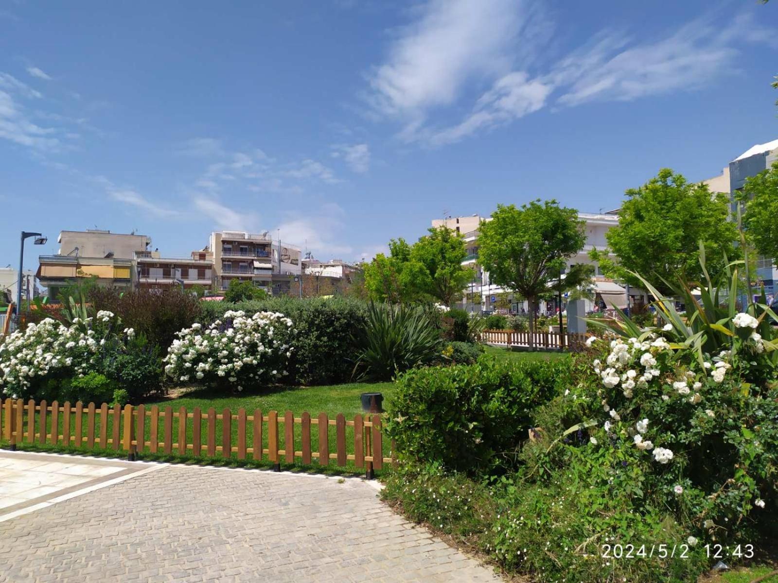On The Metro Station Of Korydallos Piraeus Exterior photo
